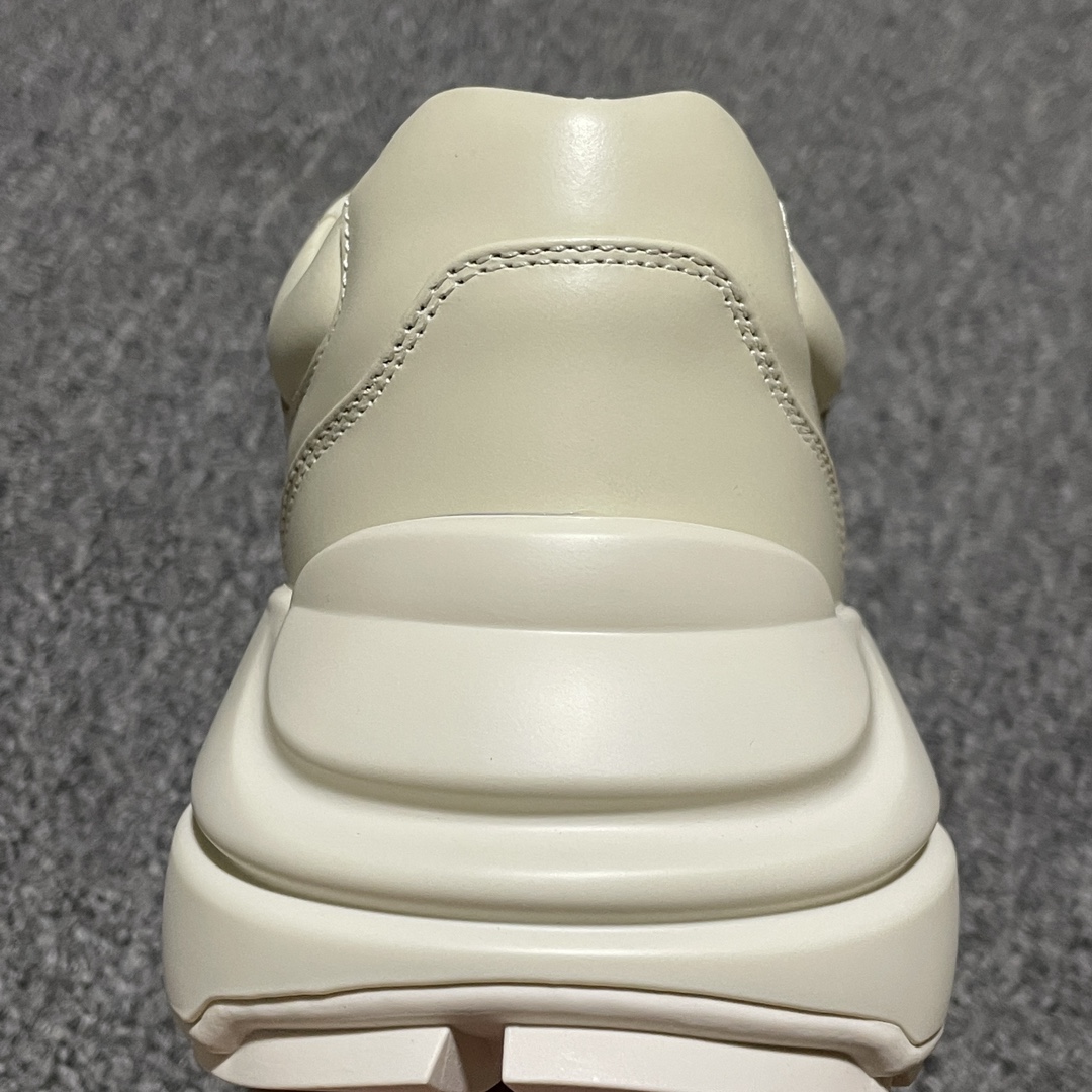 Gucci Ivory Leather Women's Rhyton Sneakers（800243 2SH00 9522）