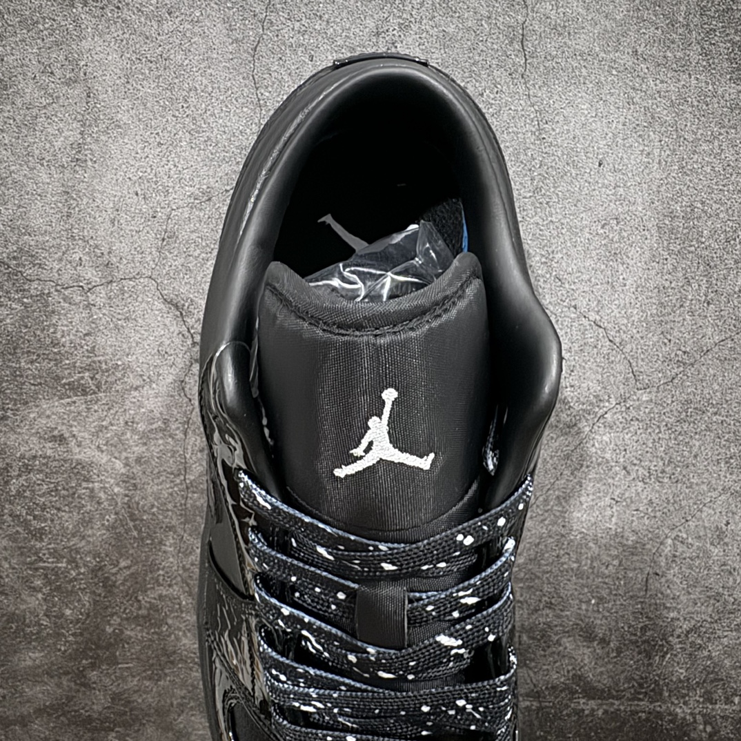 Nike Women's Air Jordan 1 Low SE "Black Croc"（HJ7743-010）