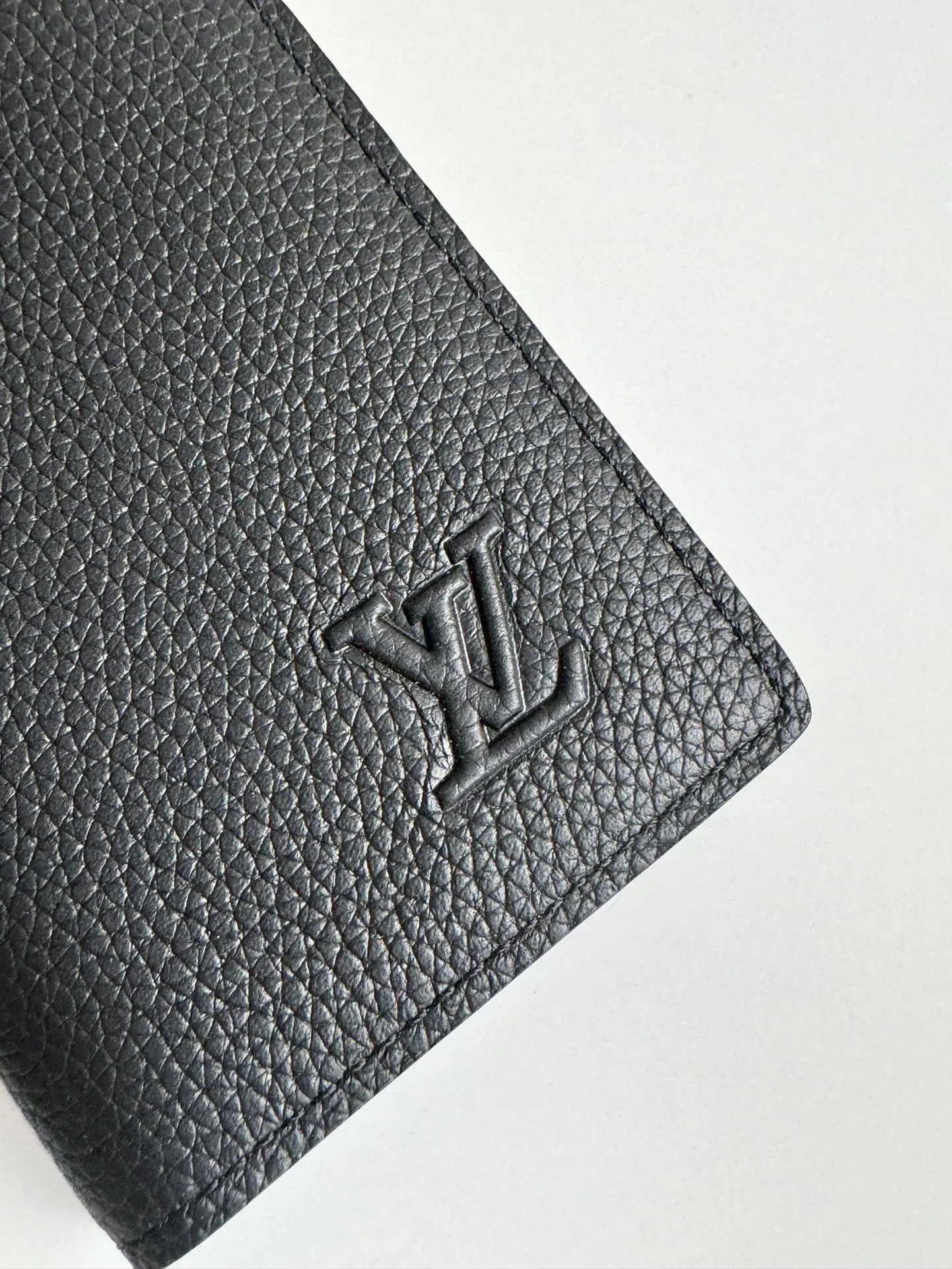 Louis Vuitton Pocket Organizer - Monogram Other （M11548）