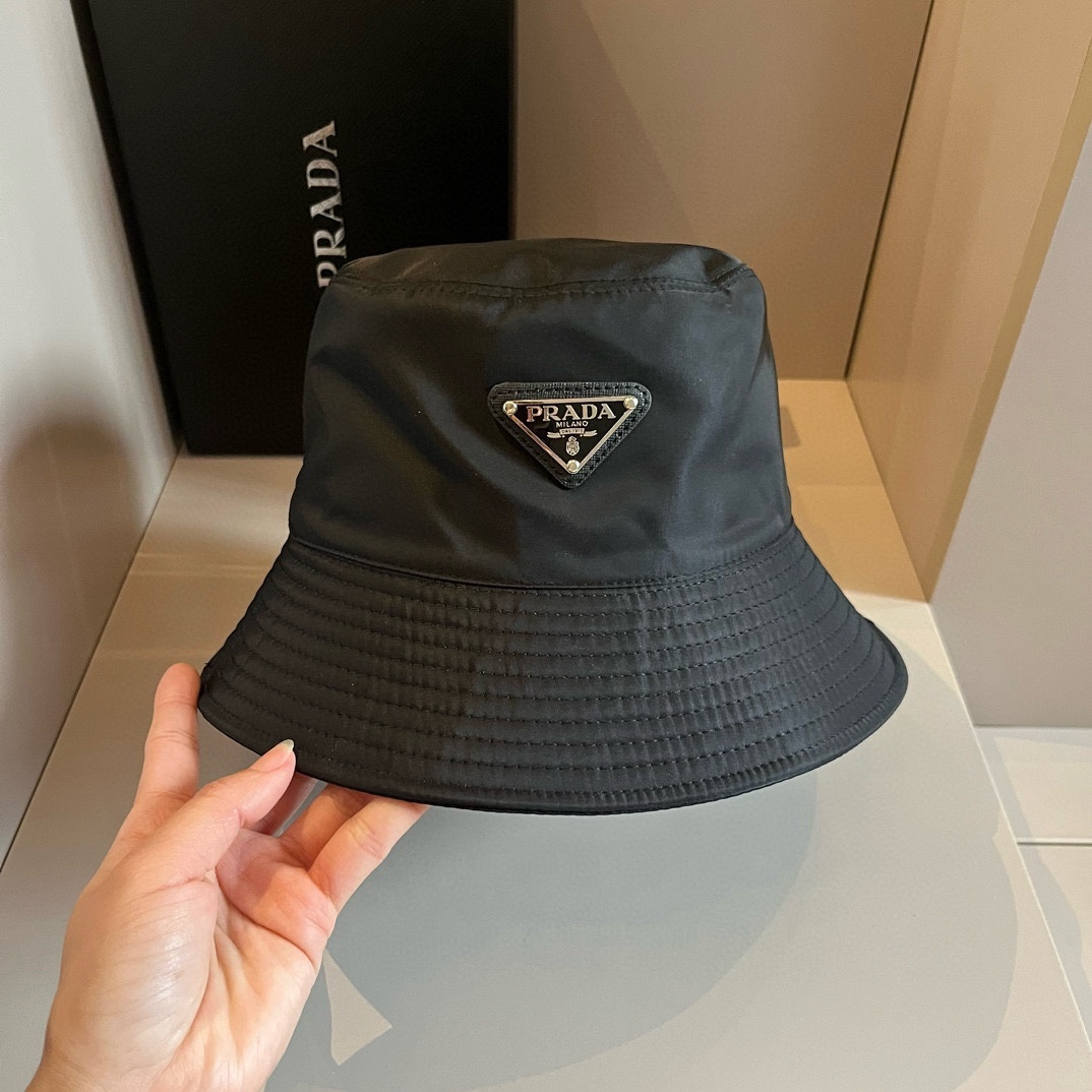 PRADA triangle logo bucket hat （ 2HC137-2B15-F0002）