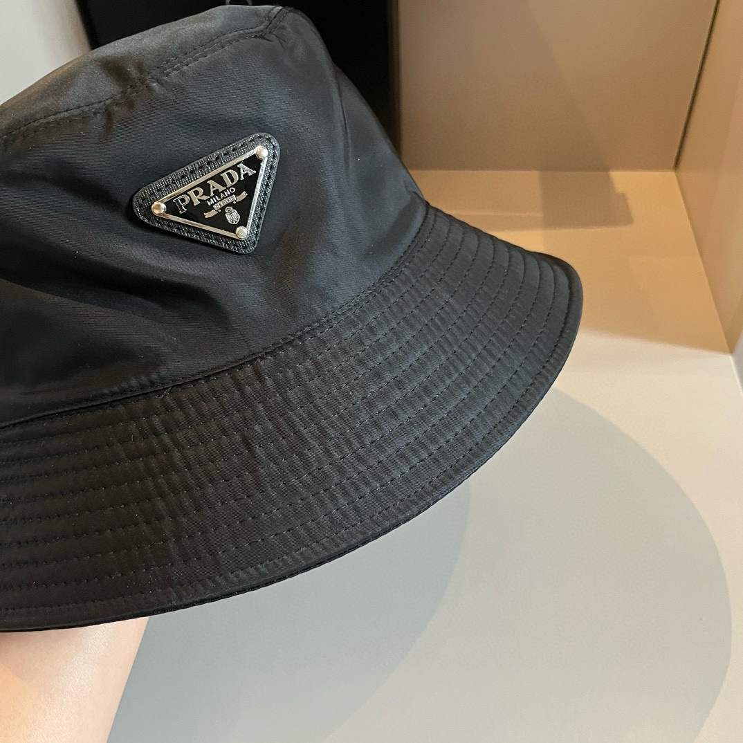 PRADA triangle logo bucket hat （ 2HC137-2B15-F0002）