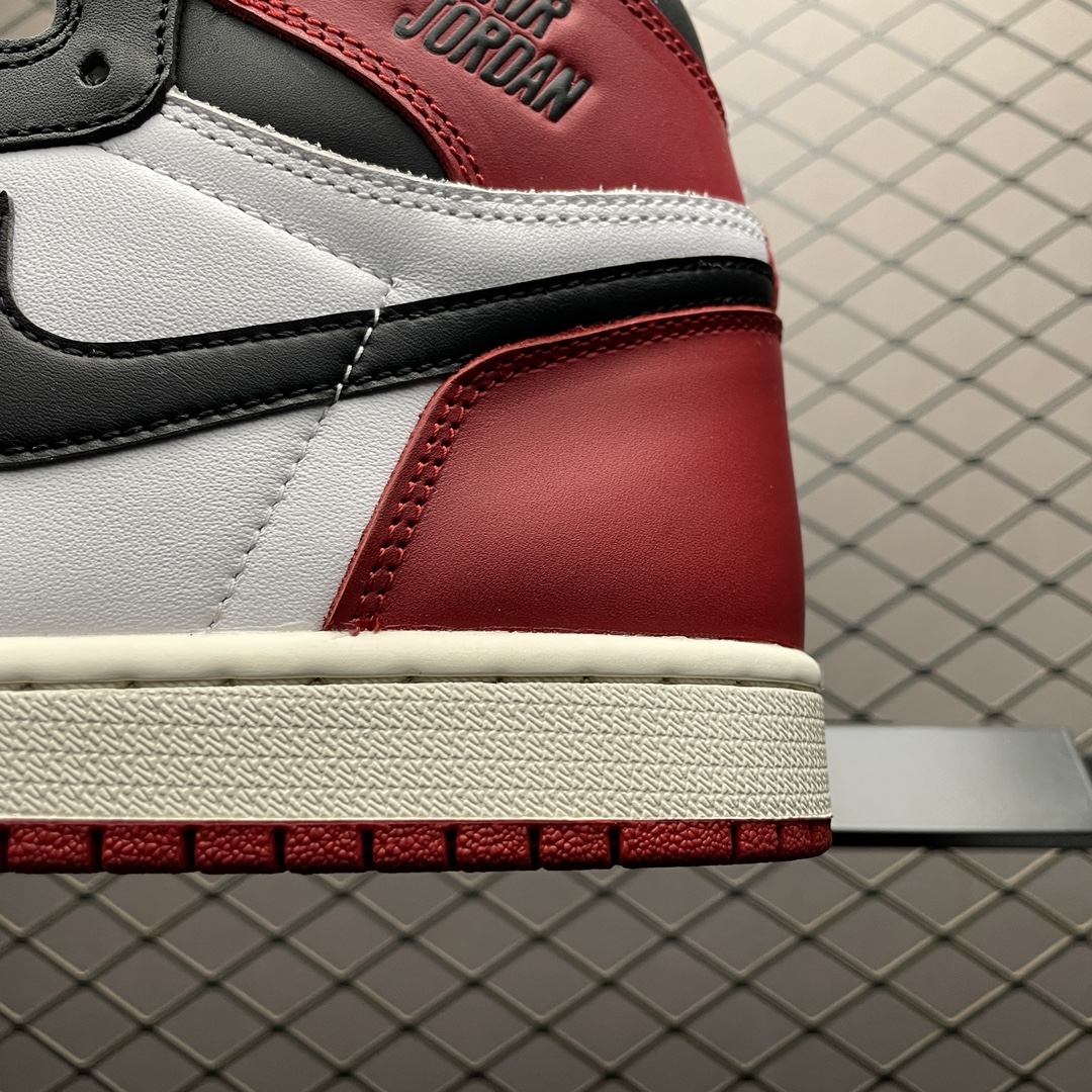 Nike Air Jordan 1 Retro High OG "Black Toe Reimagined"（DZ5485-106）