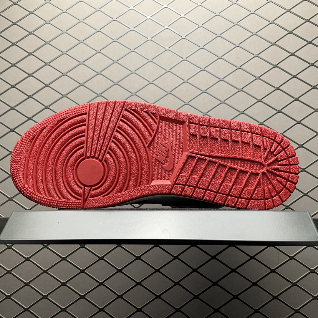 Nike Air Jordan 1 Retro High OG "Black Toe Reimagined"（DZ5485-106）