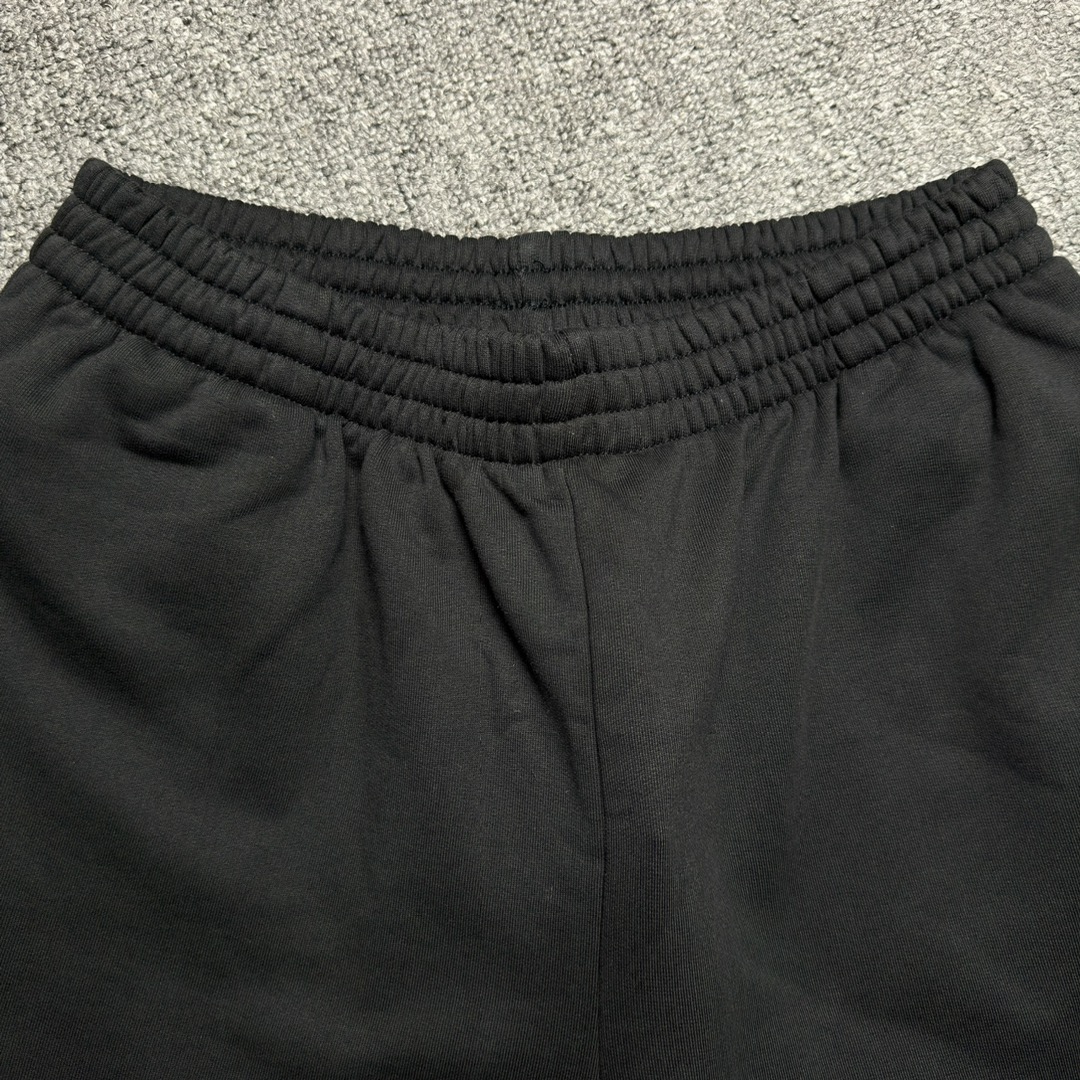 Balenciaga Charcoal Cotton Bermuda Shorts(676137TQVT81083）