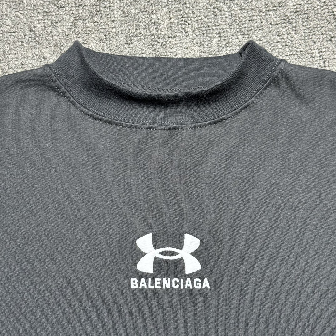BALENCIAGA x Under Armour ® T-shirt Oversized Fit "Black/White"(787349TRVB79034）
