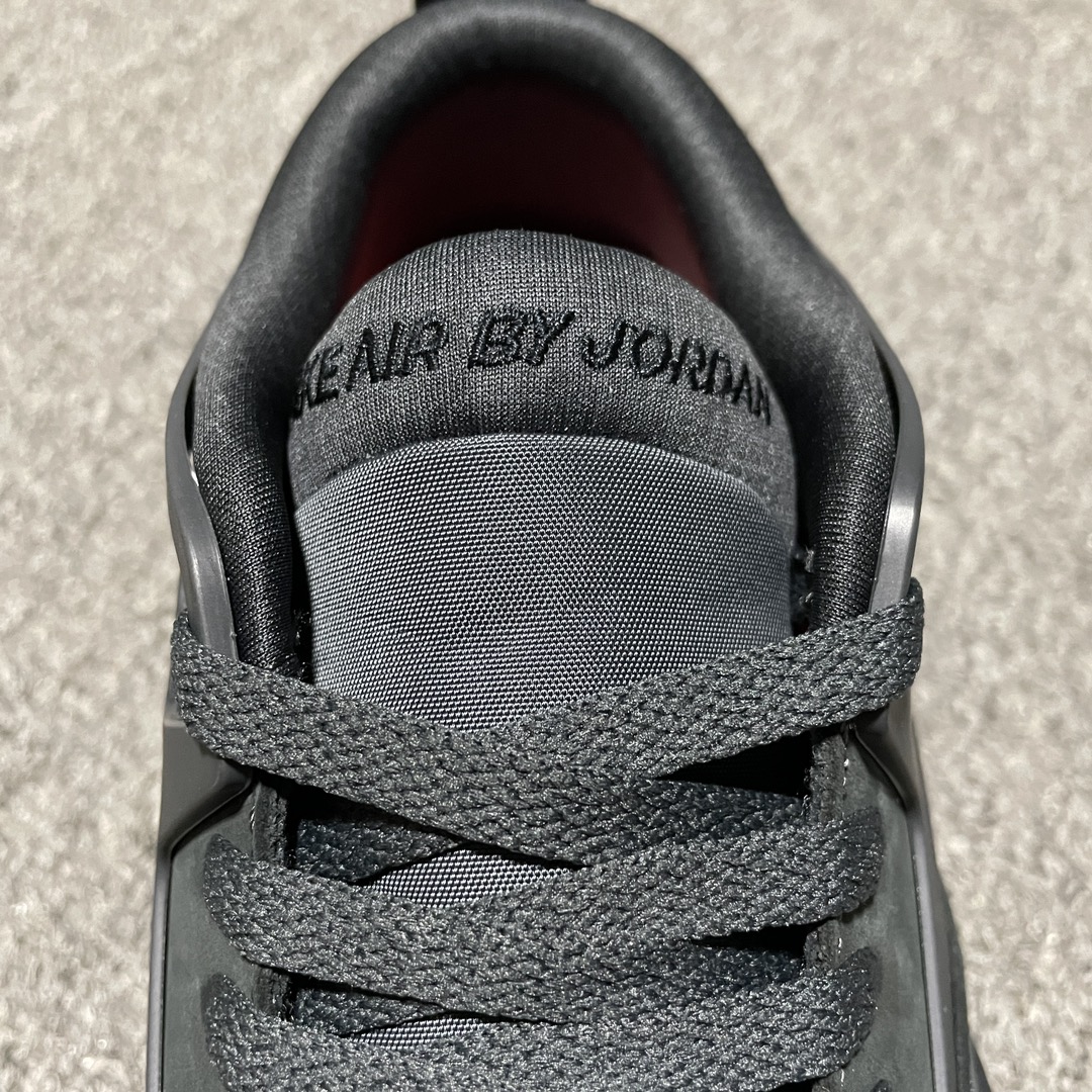 Nigel Sylvester × Nike Air Jordan 4 RM SP "Driveway Grey"（HF4334-004）