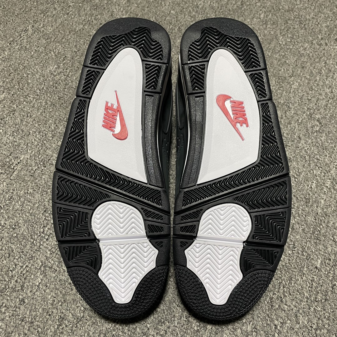 Nigel Sylvester × Nike Air Jordan 4 RM SP "Driveway Grey"（HF4334-004）