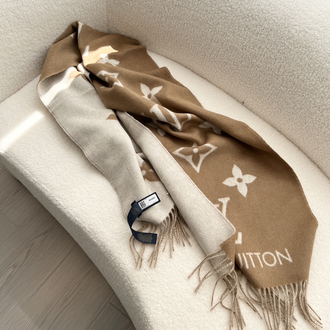 Louis Vuitton Scarf Reykjavik （M76067）