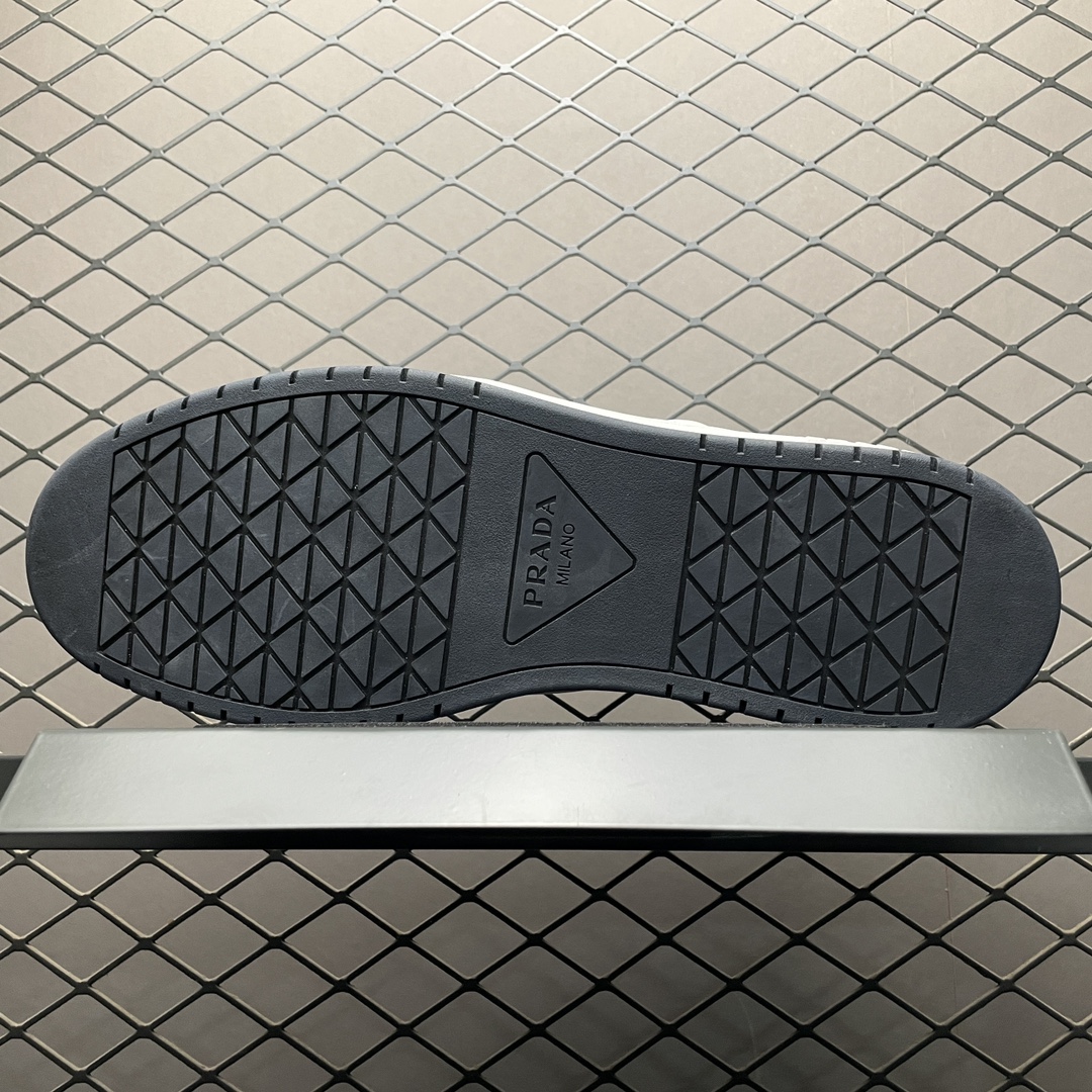 Prada Downtown Low top casual board shoes（2EE364_3LJ6_F0964）