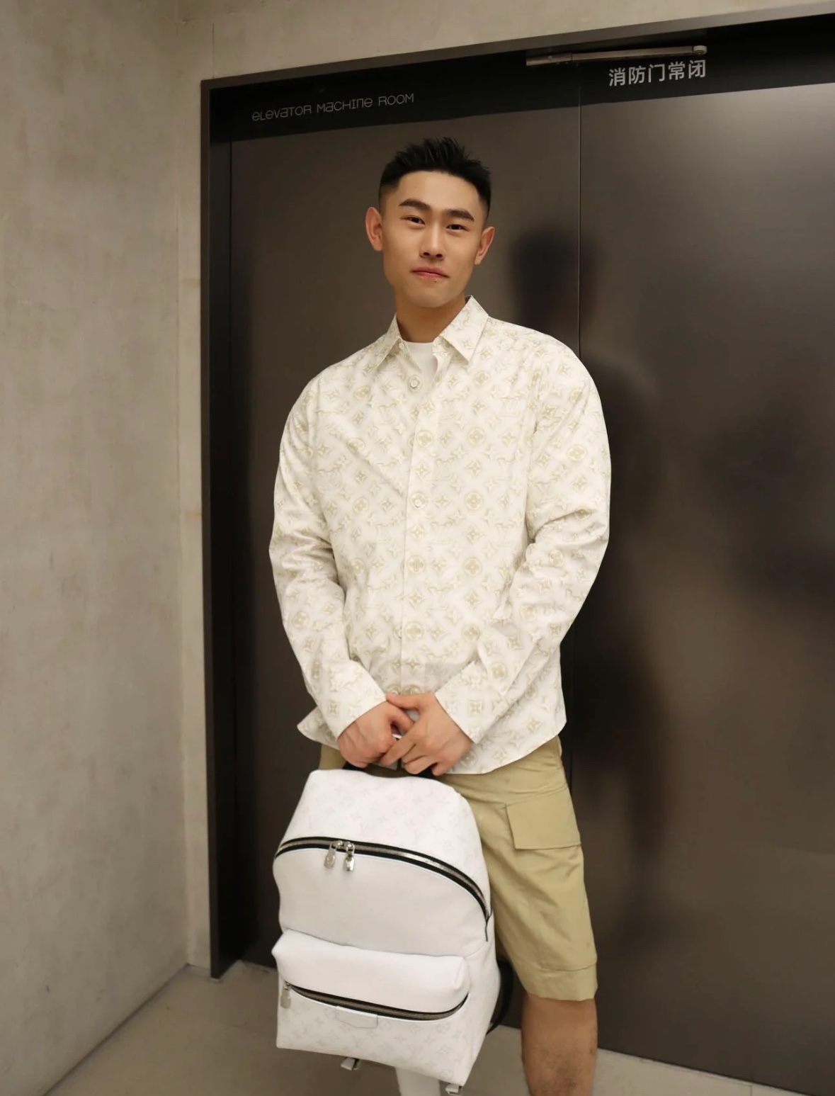 Louis Vuitton shirt （1ABJLM）