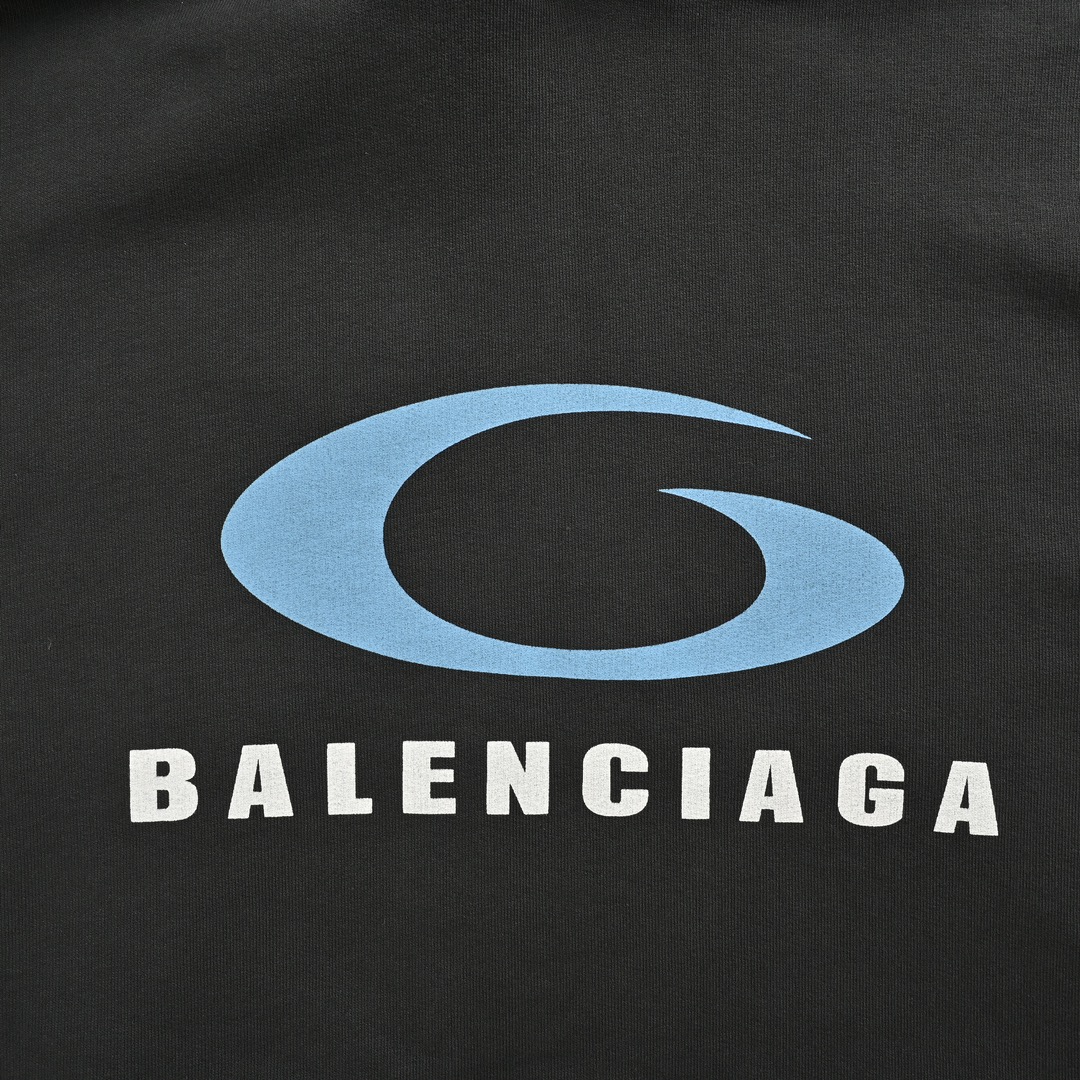 Balenciaga MEDIUM FIT HOODIE(767877TRVC3）