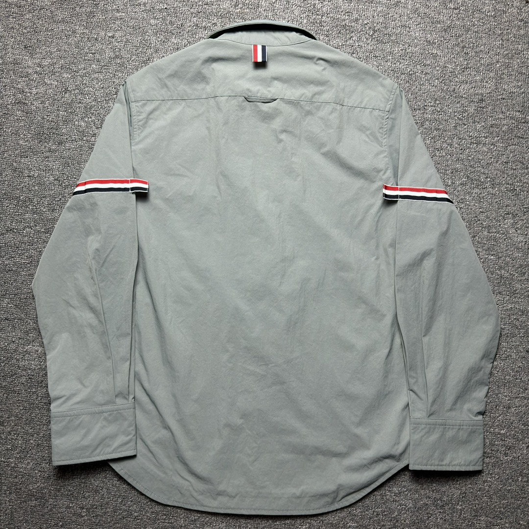 Thom Browne Nylon Armband Shirt Jacket（MJO067A-04391-035）