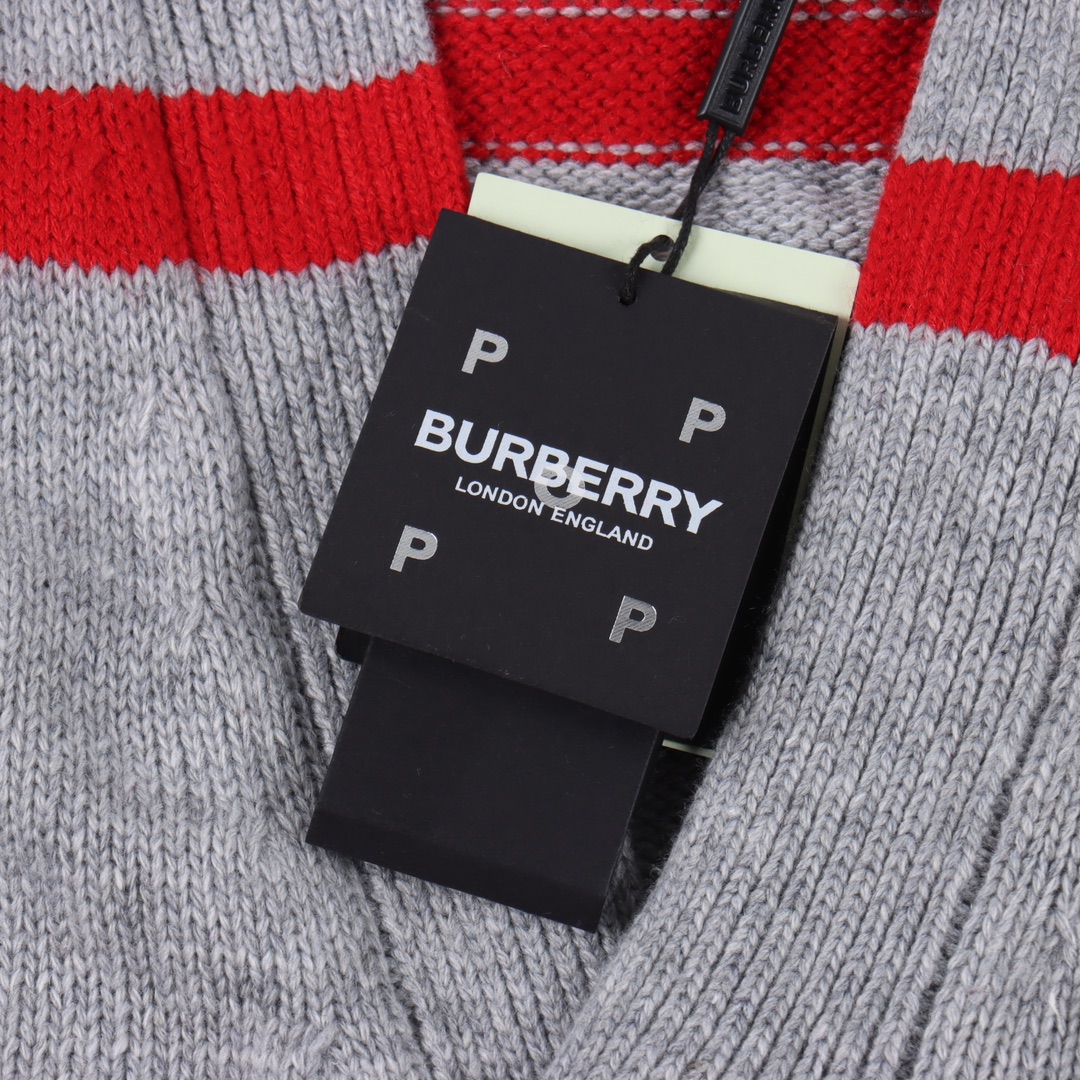 Burberry Knitted Cardigan（80554771）