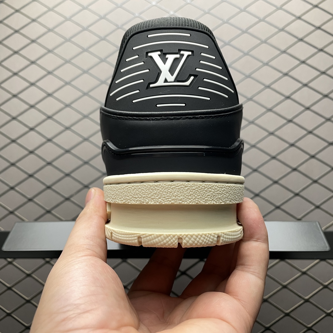Louis Vuitton Trainer Maxi Line Sneakers LV（1AD9W2)