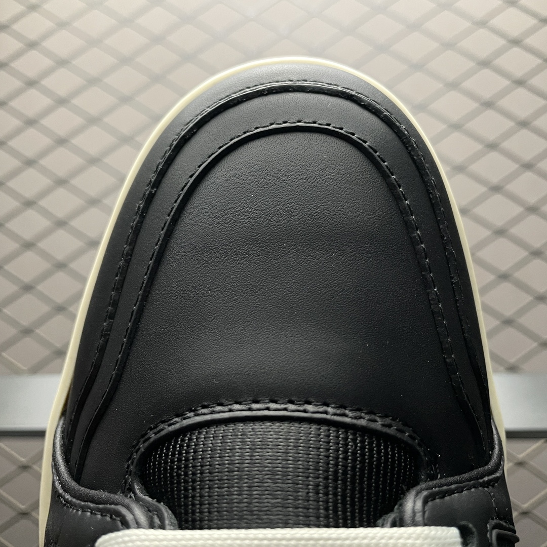 Louis Vuitton Trainer Maxi Line Sneakers LV（1AD9W2)