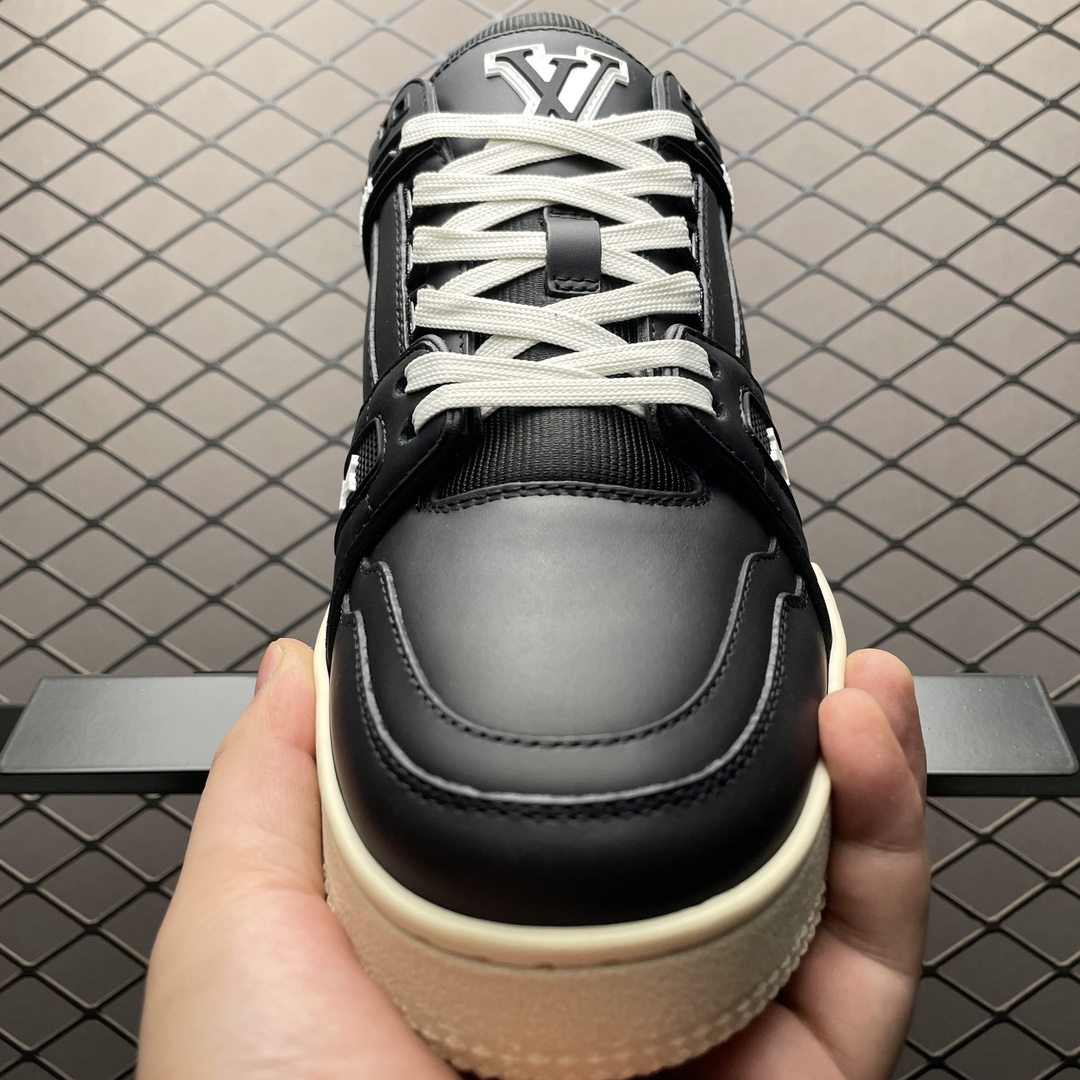 Louis Vuitton Trainer Maxi Line Sneakers LV（1AD9W2)