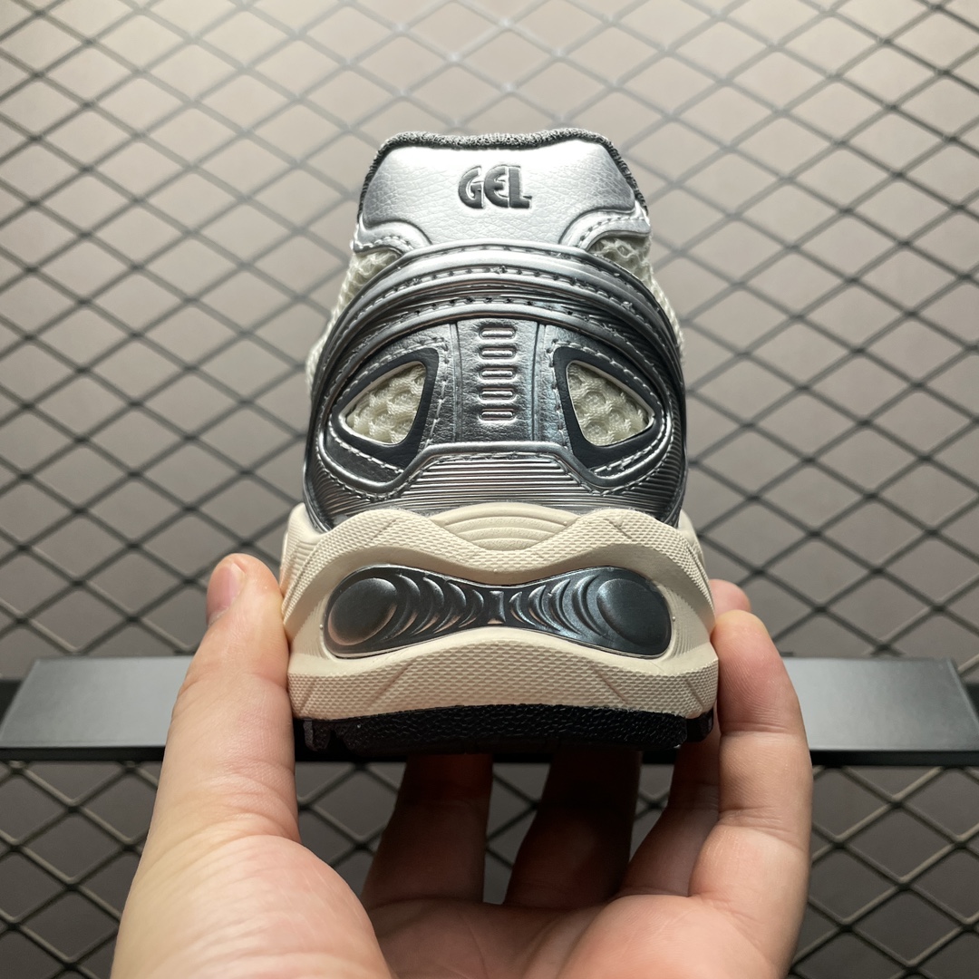 Asics Gel-Kahana TR V4 "Silver White"（1203A497-200）