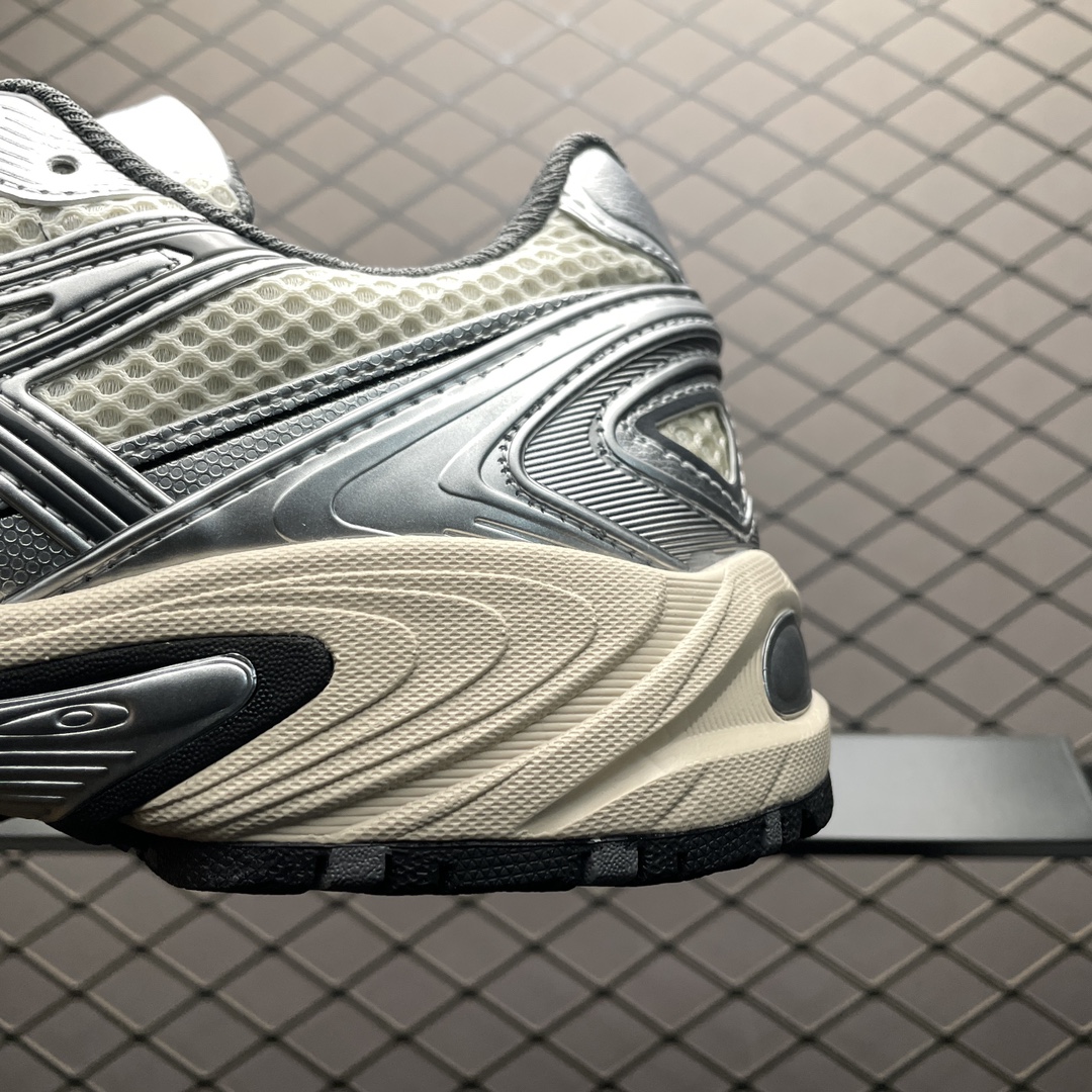 Asics Gel-Kahana TR V4 "Silver White"（1203A497-200）