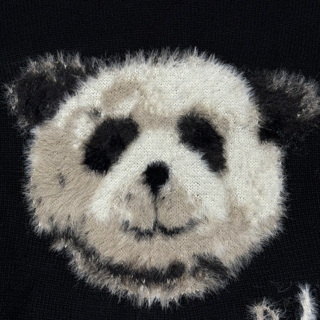 Charlie Luciano Panda Sweater  (124932M990263）