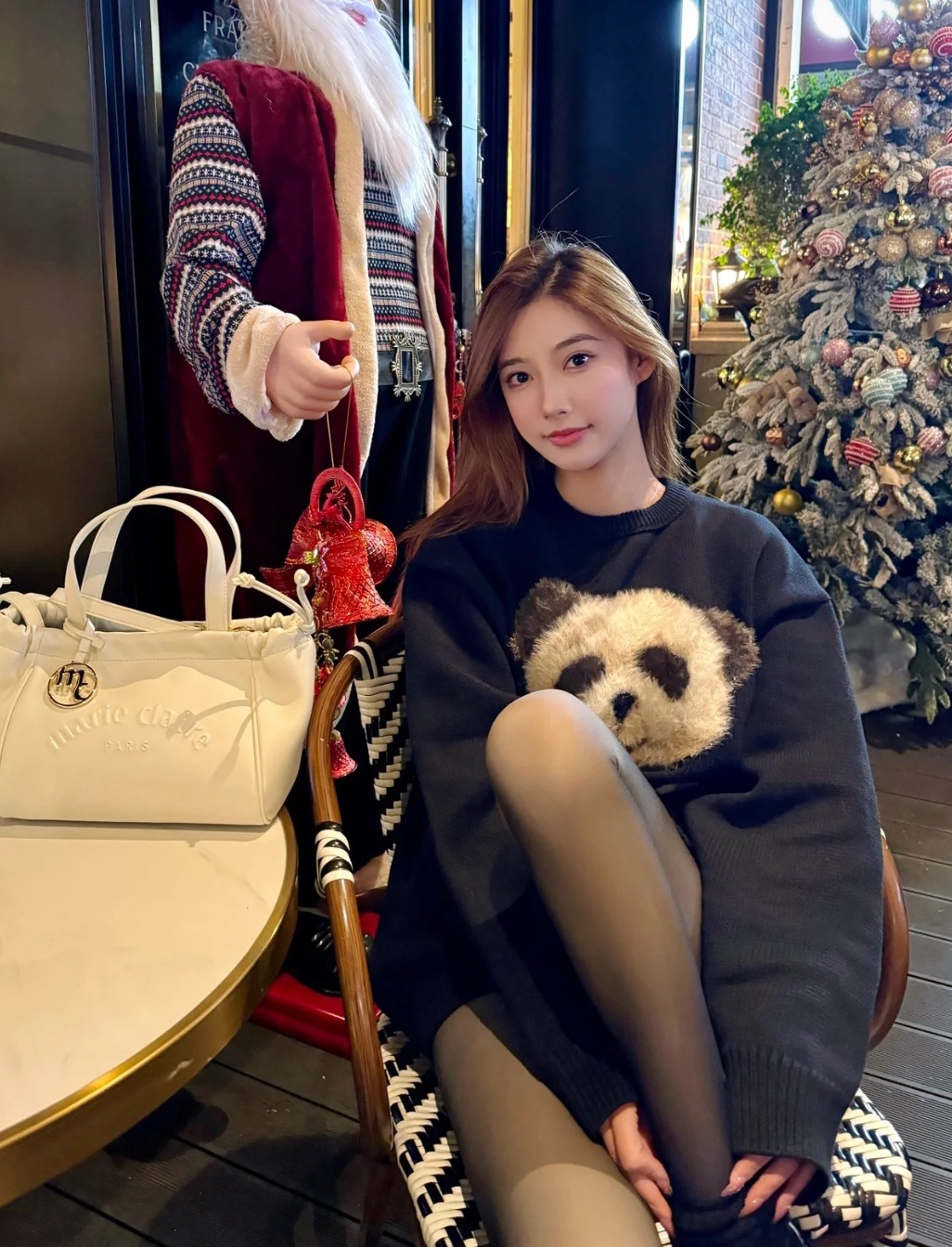 Charlie Luciano Panda Sweater  (124932M990263）