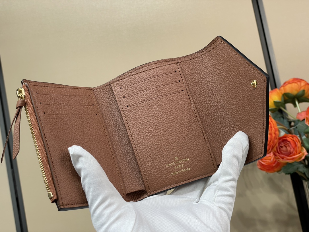  Louis Vuitton Victorine Monogram Wallet (M41938-11988)