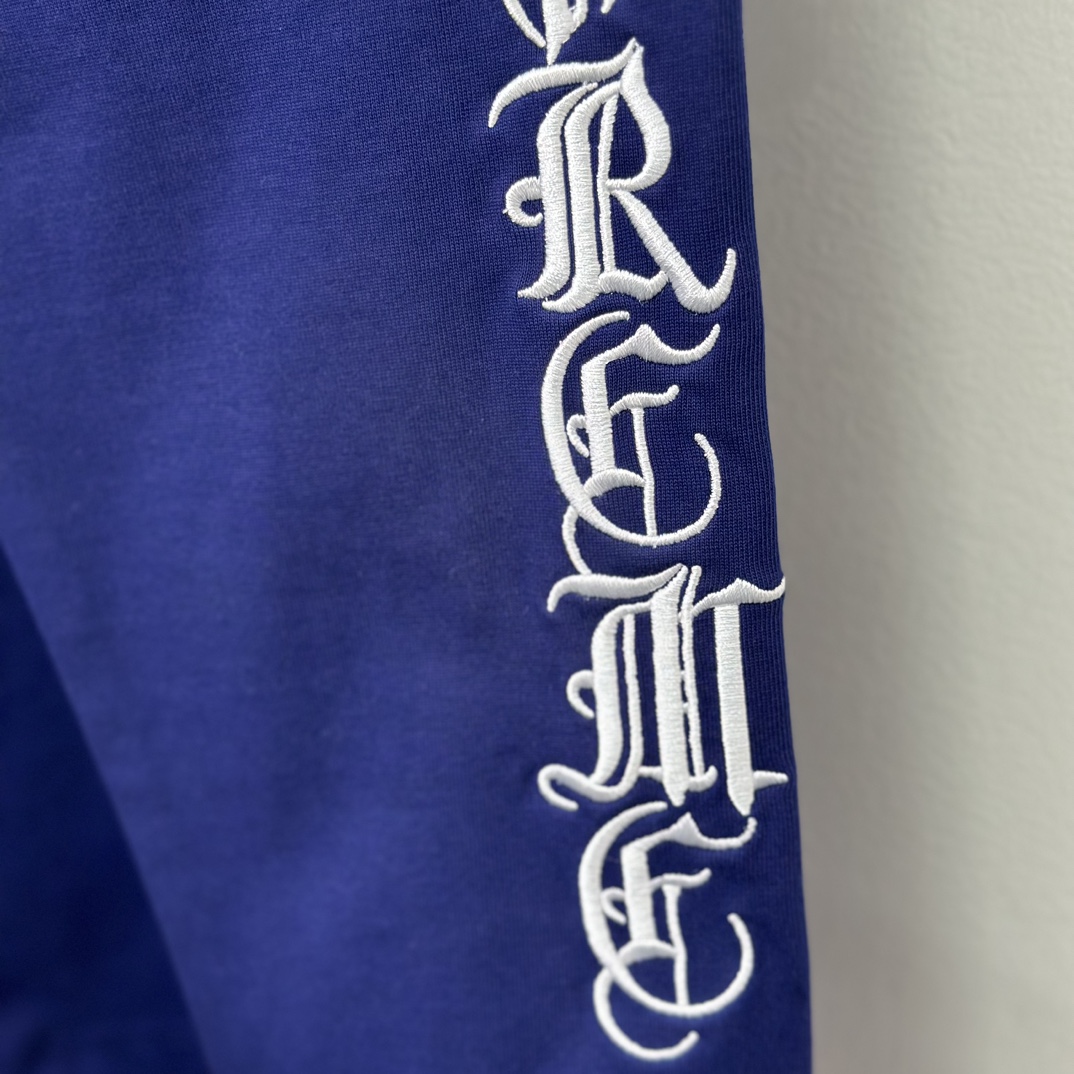 Supreme Old English L/S Top "Navy"（SUP-FW24-058）