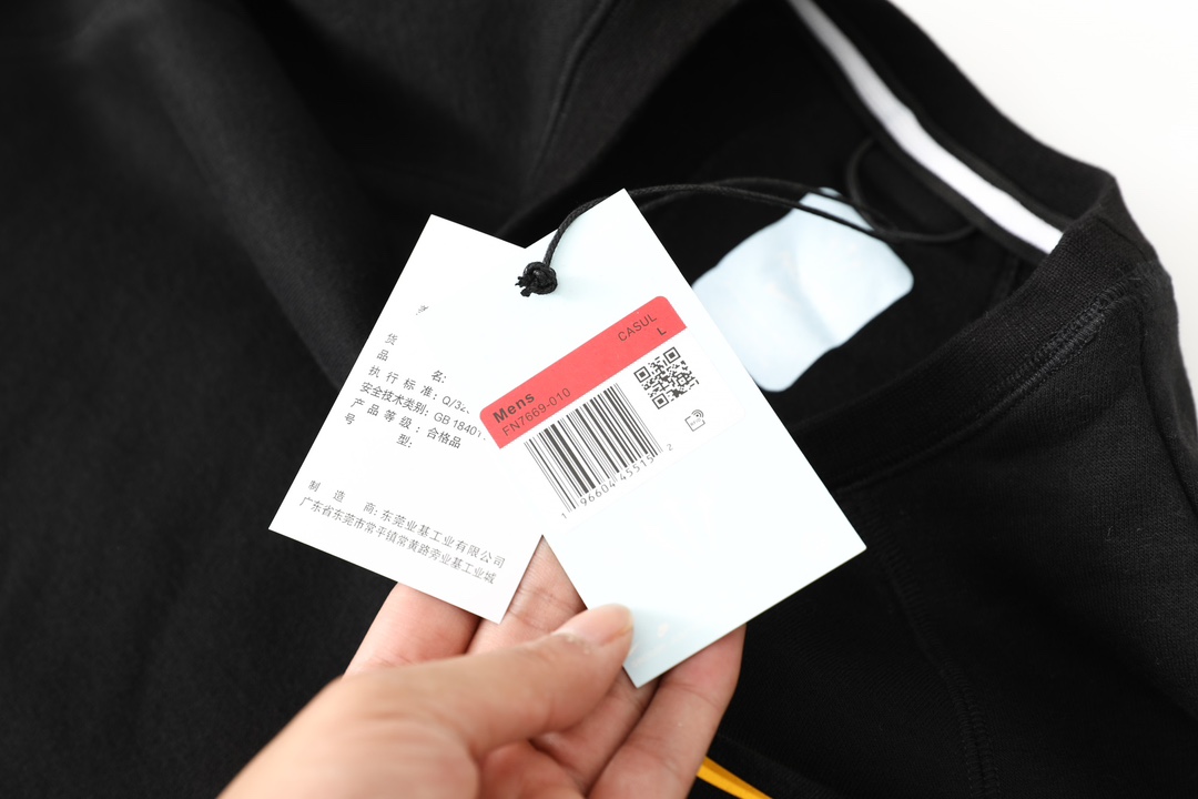 Nike x Nocta Tech Fleece Crew 'Black (FD8457-010）