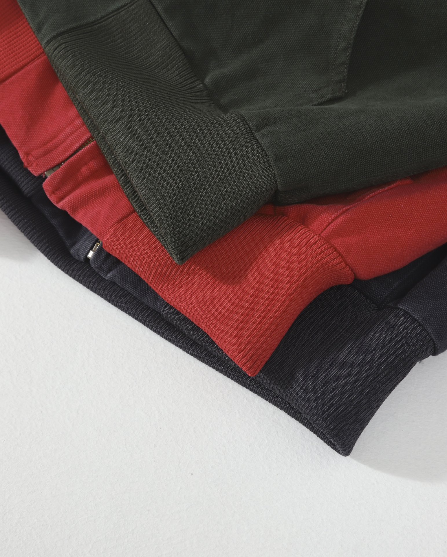 Carhartt J130 Track Jacket（104050）