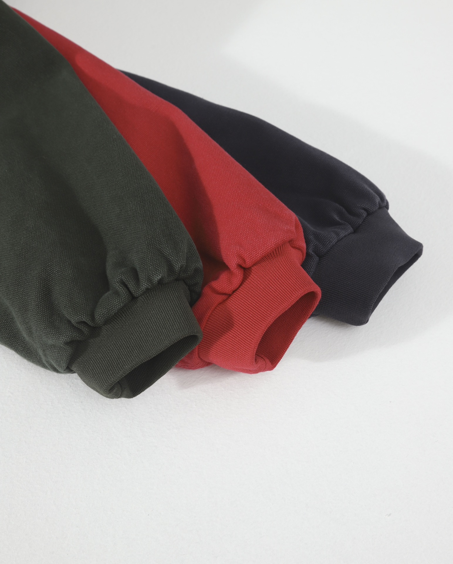 Carhartt J130 Track Jacket（104050）