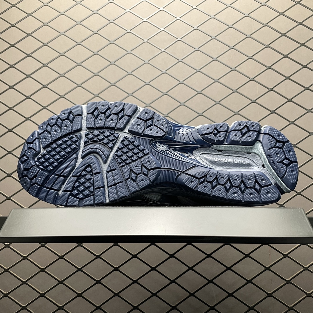 The Whitaker Group × New Balance 1906U "Steel"(M1906NK1)