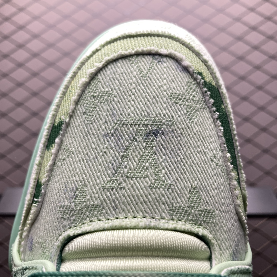 Louis Vuitton Trainer Line Sneakers(1ACVNO)