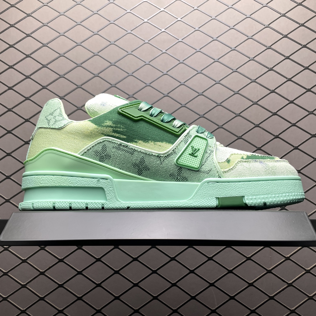 Louis Vuitton Trainer Line Sneakers(1ACVNO)