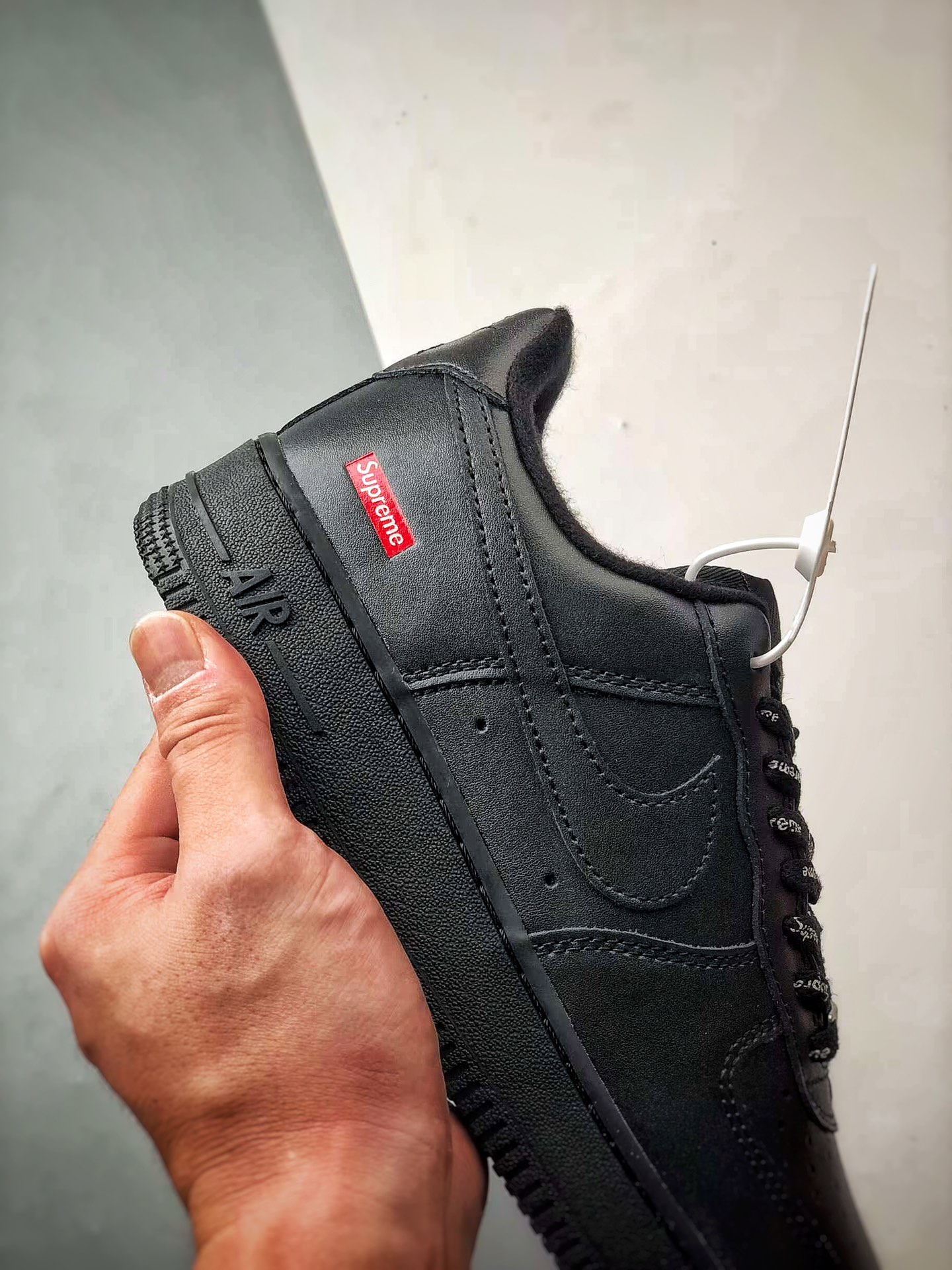 Supreme × Nike Air Force 1 Low "Black" (CU9225-001)