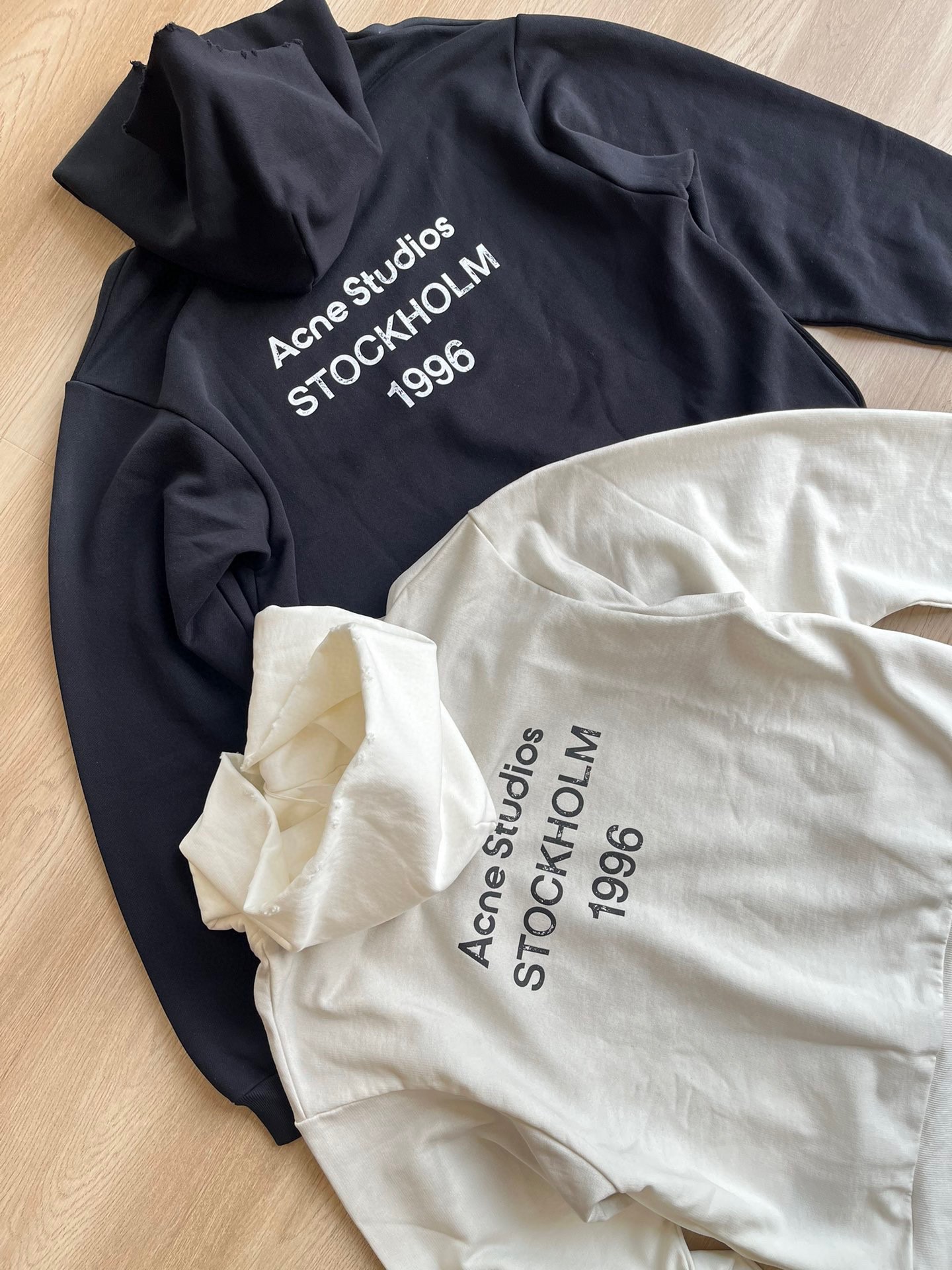 Acne Studios Sweatshirts  Mist (CI0136DC6）