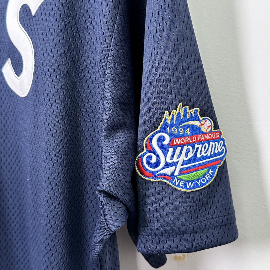 SUPREME 24FW S LOGO BASEBALL HENLEY TEE（SUP-FW24-005-1）