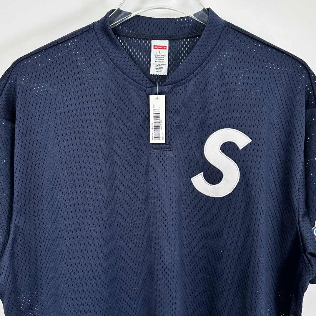 SUPREME 24FW S LOGO BASEBALL HENLEY TEE（SUP-FW24-005-1）