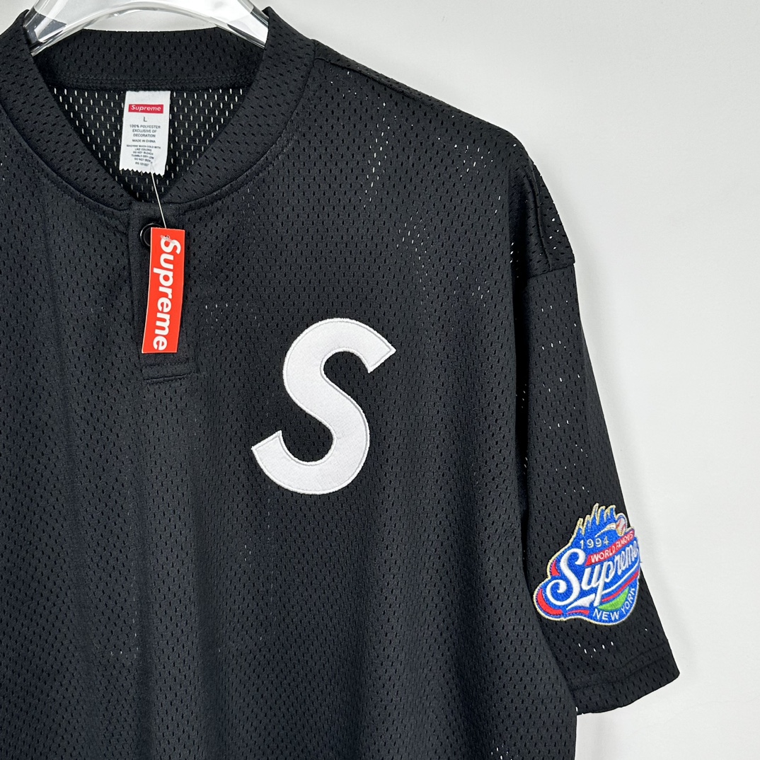 SUPREME 24FW S LOGO BASEBALL HENLEY TEE（SUP-FW24-005-2）