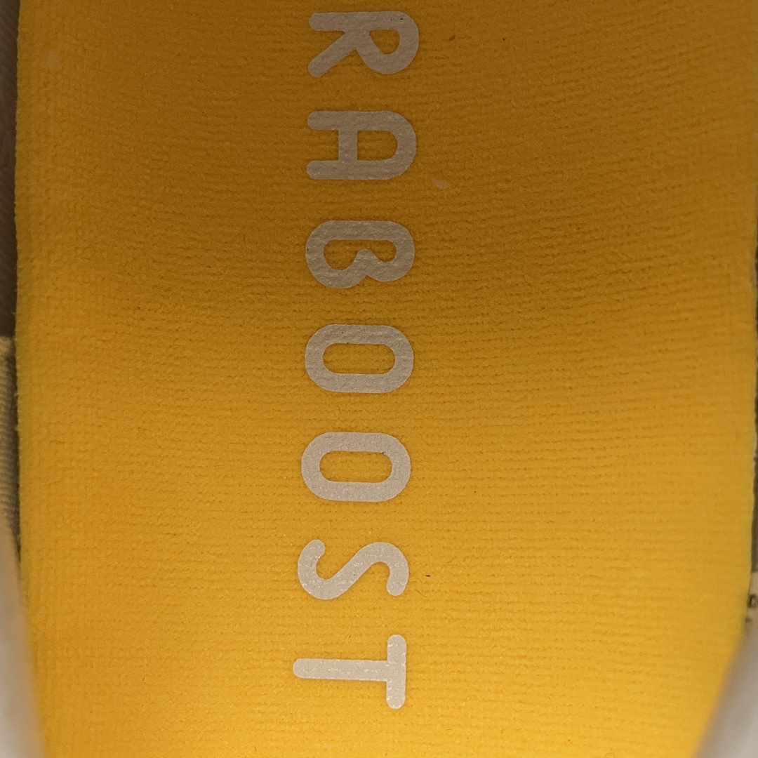 Adidas Ultra Boost 5（ ID8843）