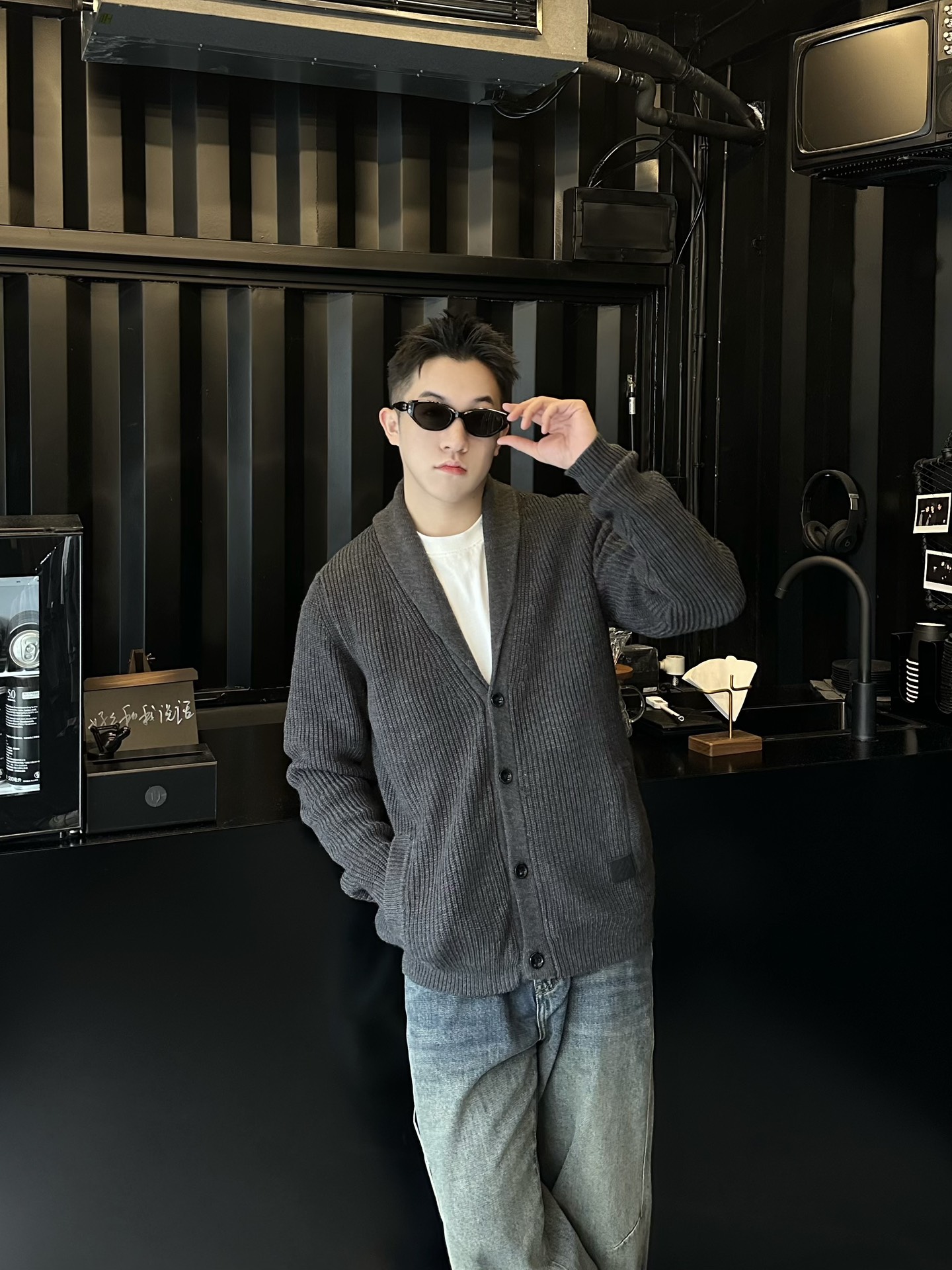 Louis Vuitton cashmere blend shawl collar cardigan jacket（1AFWBQ）