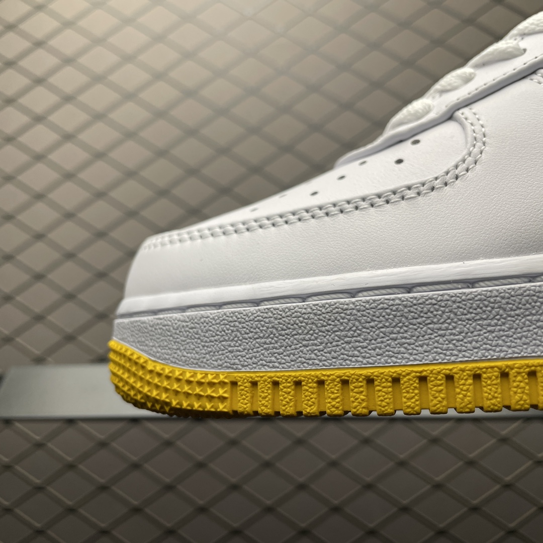 Kobe Bryant × Nike Air Force 1 Low（FZ1151-100）