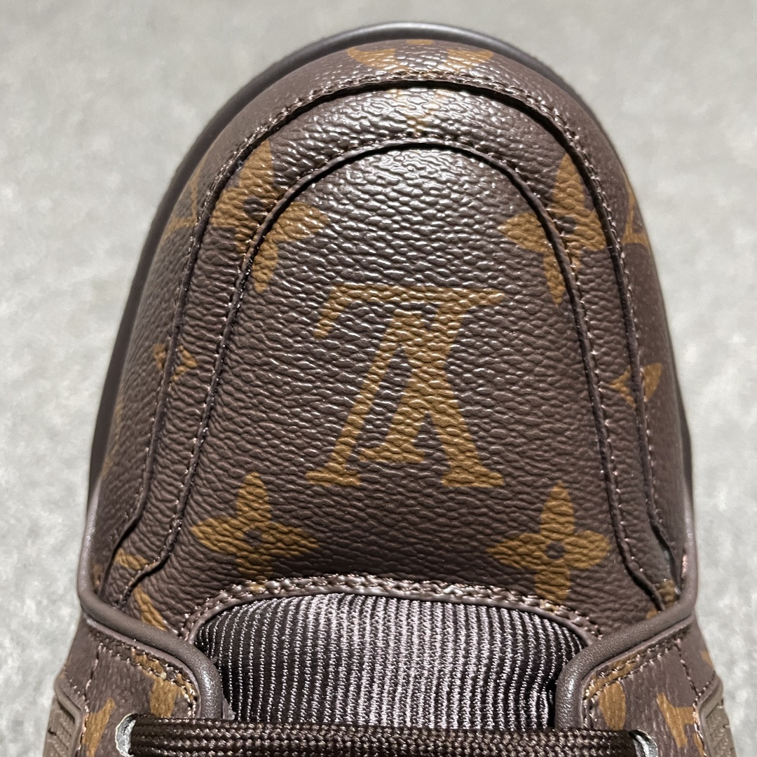 Louis Vuitton LV Trainer Maxi Sneaker "Ebene" (1AD7DT)