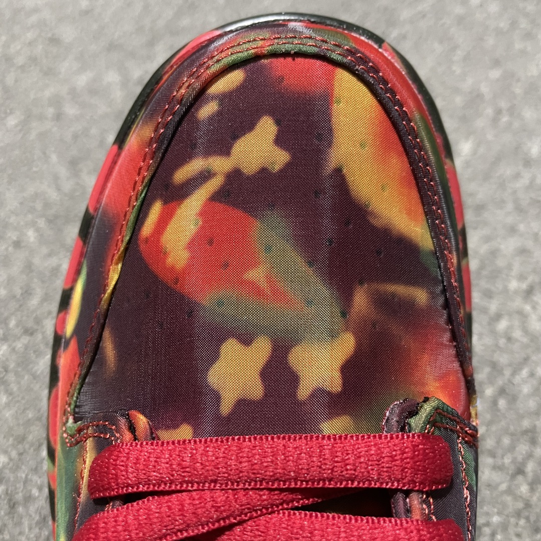 The Wizard of Oz × Nike SB Dunk Low "Ruby Slipper"（FZ1291-600）