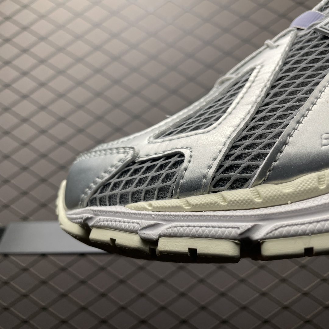 The Basement × New Balance 1906R "Gray/Silver"(M1906RBT）