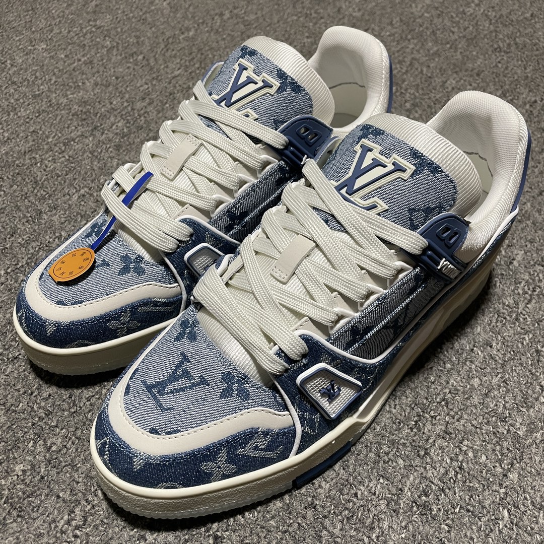 Louis Vuitton Trainer Maxi Line Sneakers LV(1ADHIT)
