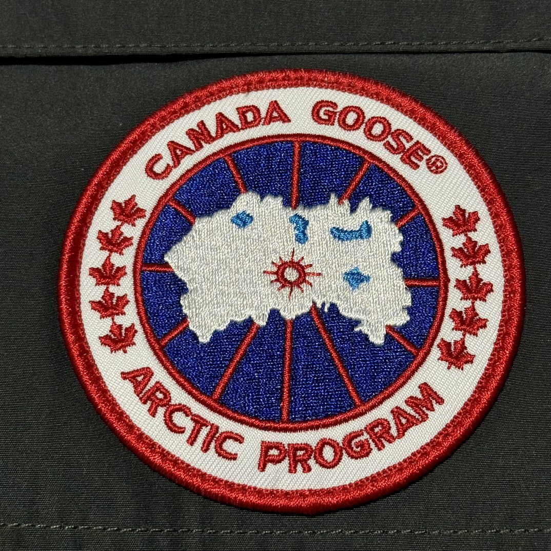 Canada Goose Expedition Series Hooded Fur Collar Parker Down Jacket（182577）