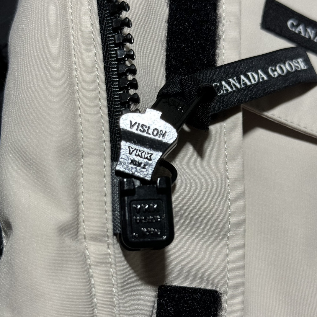 Canada Goose Expedition Series Hooded Fur Collar Parker Down Jacket（182572）