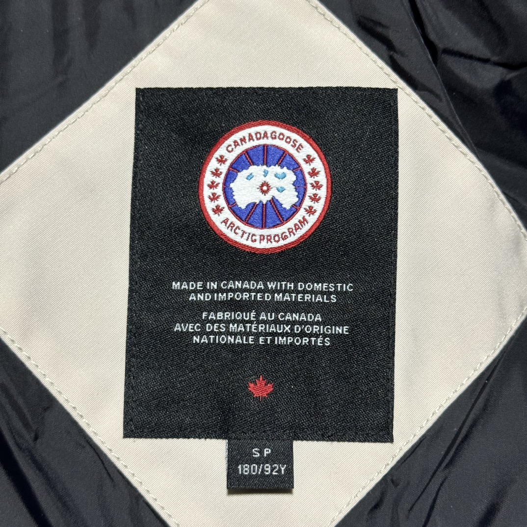 Canada Goose Expedition Series Hooded Fur Collar Parker Down Jacket（182572）