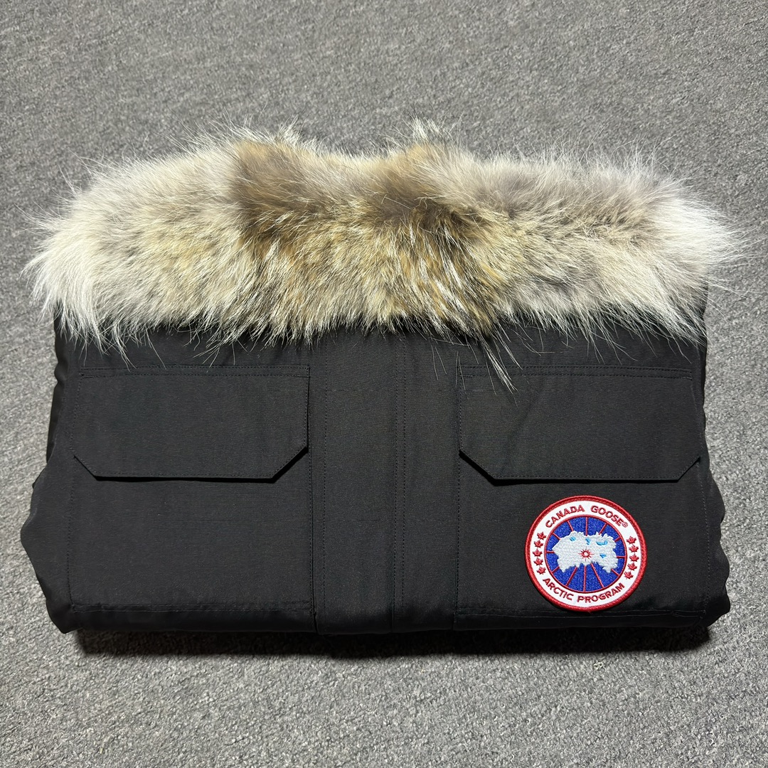 Canada Goose Expedition Series Hooded Fur Collar Parker Down Jacket（182575）