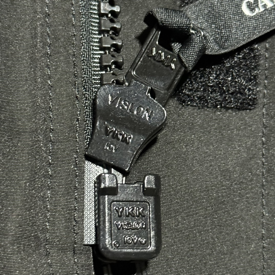 Canada Goose Expedition Series Hooded Fur Collar Parker Down Jacket（182575）