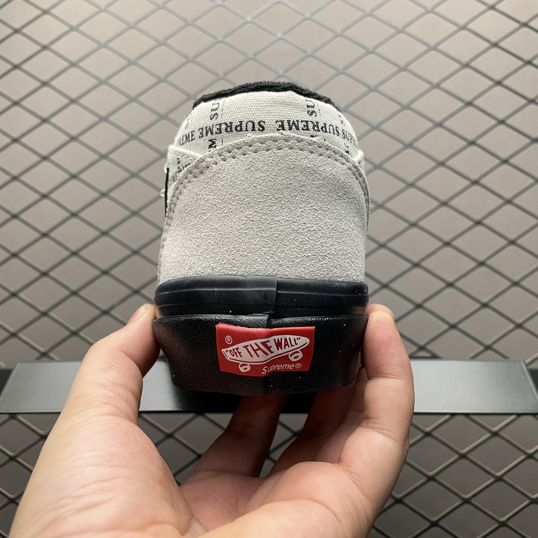 Supreme × Vans Half Cab "white"（VN0A3QPH2YV1）